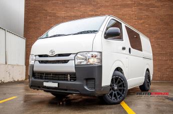 TOYOTA-HIACE-HEIST-SATIN-BLACK